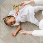 Prevención de caídas para bebés y niños pequeños
