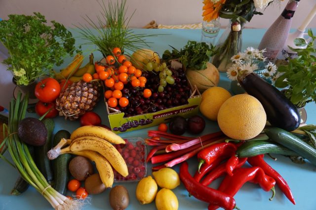 lavar frutas y verduras